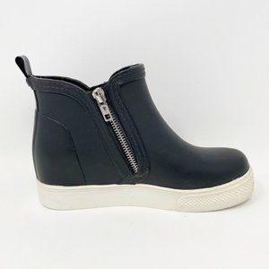 Steve Madden Womens Black Rubber Pull On Snow Boots, Zipper Accent Size 6
